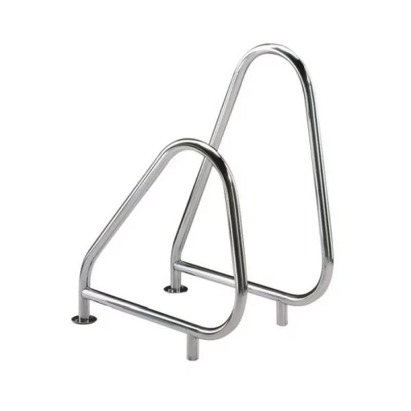 Saída assimétrica da piscina para âncoras