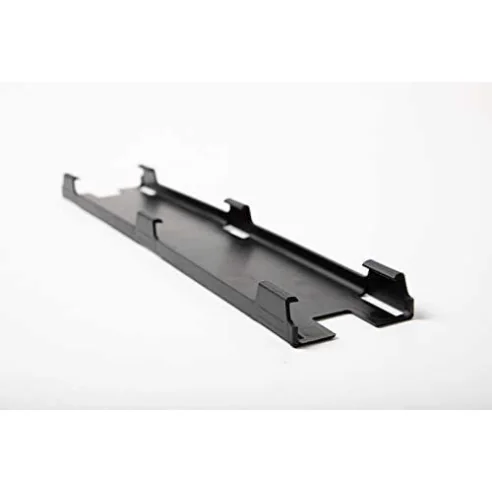 Reverse pool step protector