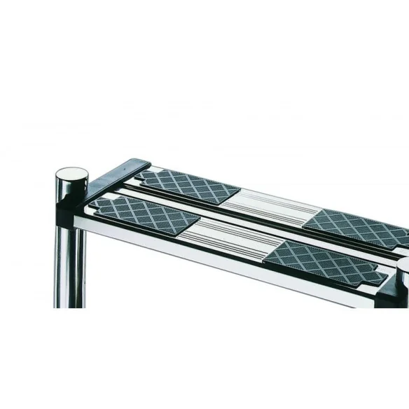 Safety step with double surface - 1