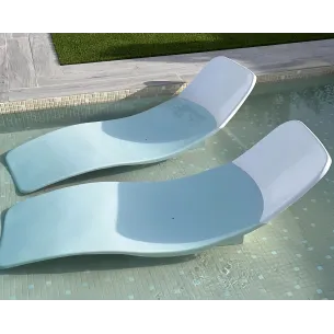 Designer Hamac : Détendez-vous dans le jardin ou sur l'eau avec style et confort - 1
