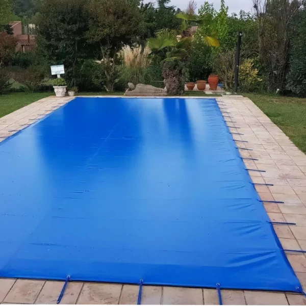 Couverture de piscine d'hiver sur mesure