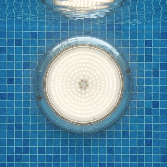 Spot de piscine LED 15 cm de diamètre | Petite taille | Swimhome